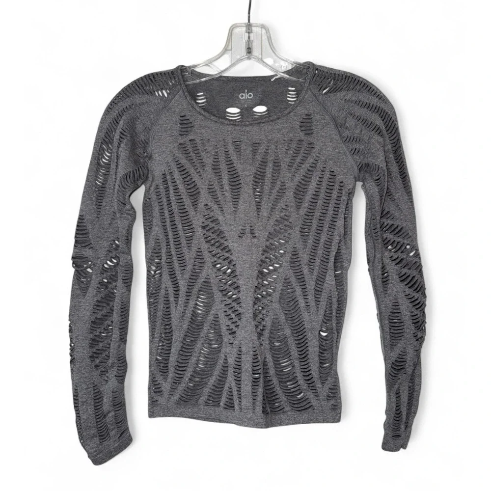 Alo Yoga Wanderer Women's Small Long Sleeve Seamless Top Gray Laser Cut Out